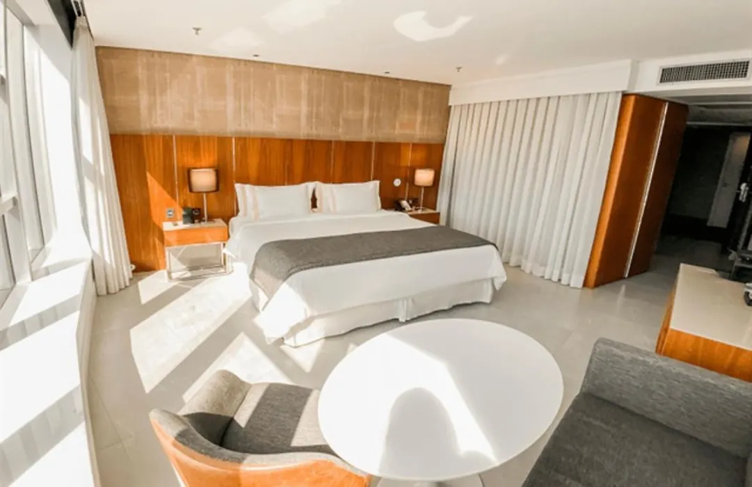 Hotel-1